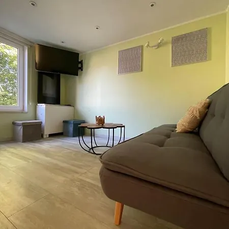Prime 2Br/Ba Apt Next To Main Station & Olympic Center Liepāja Buitenkant foto