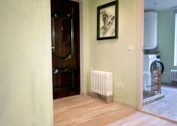 Prime 2Br/Ba Apt Next To Main Station & Olympic Center